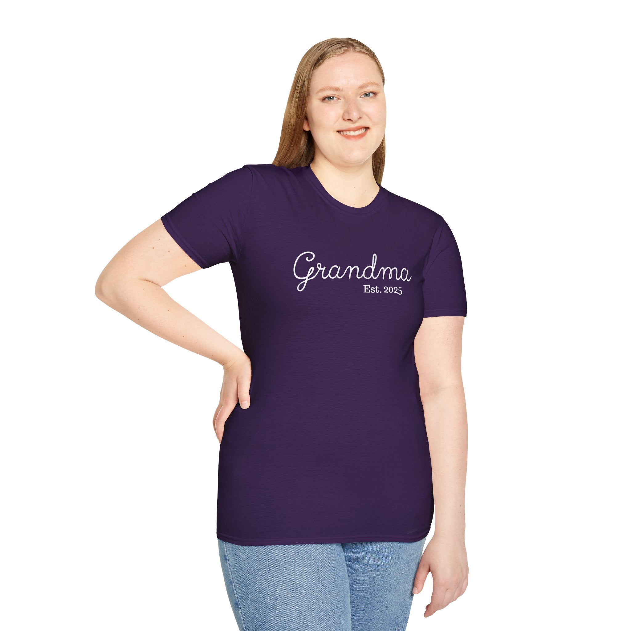 Grandma Est. 2025 T-Shirt